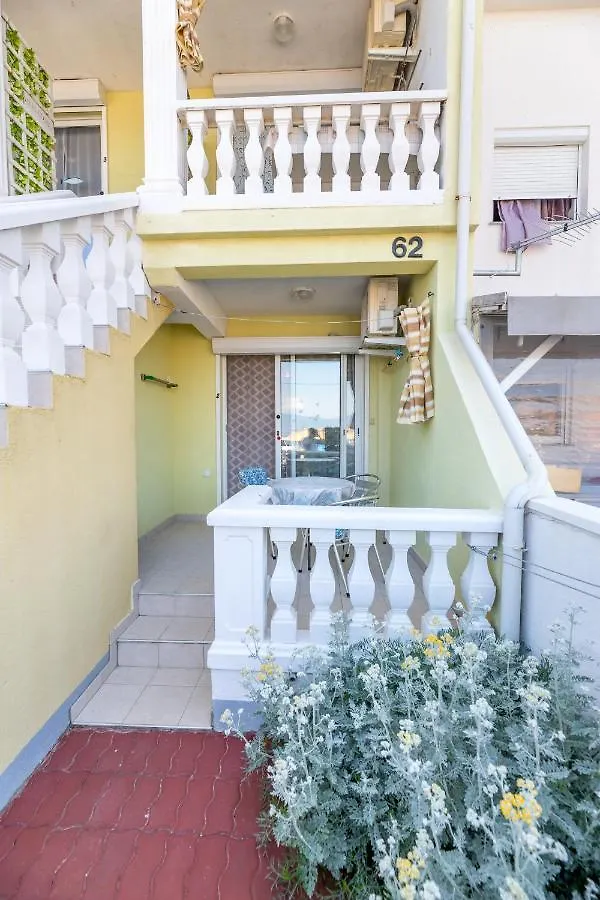Beach Holiday Baska Apartment