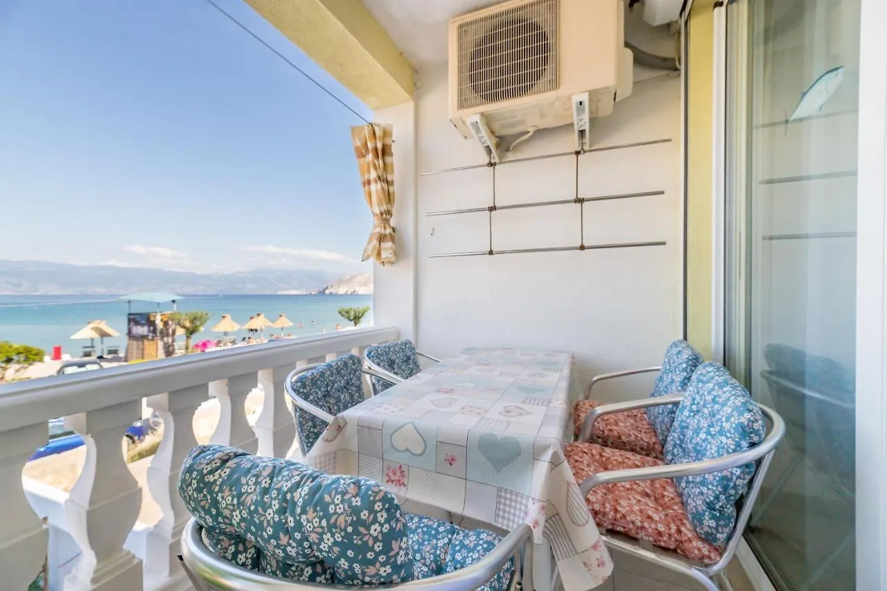Apartment Beach Holiday Baska