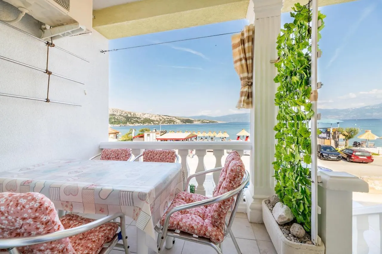 Apartment Beach Holiday Baska Croatia