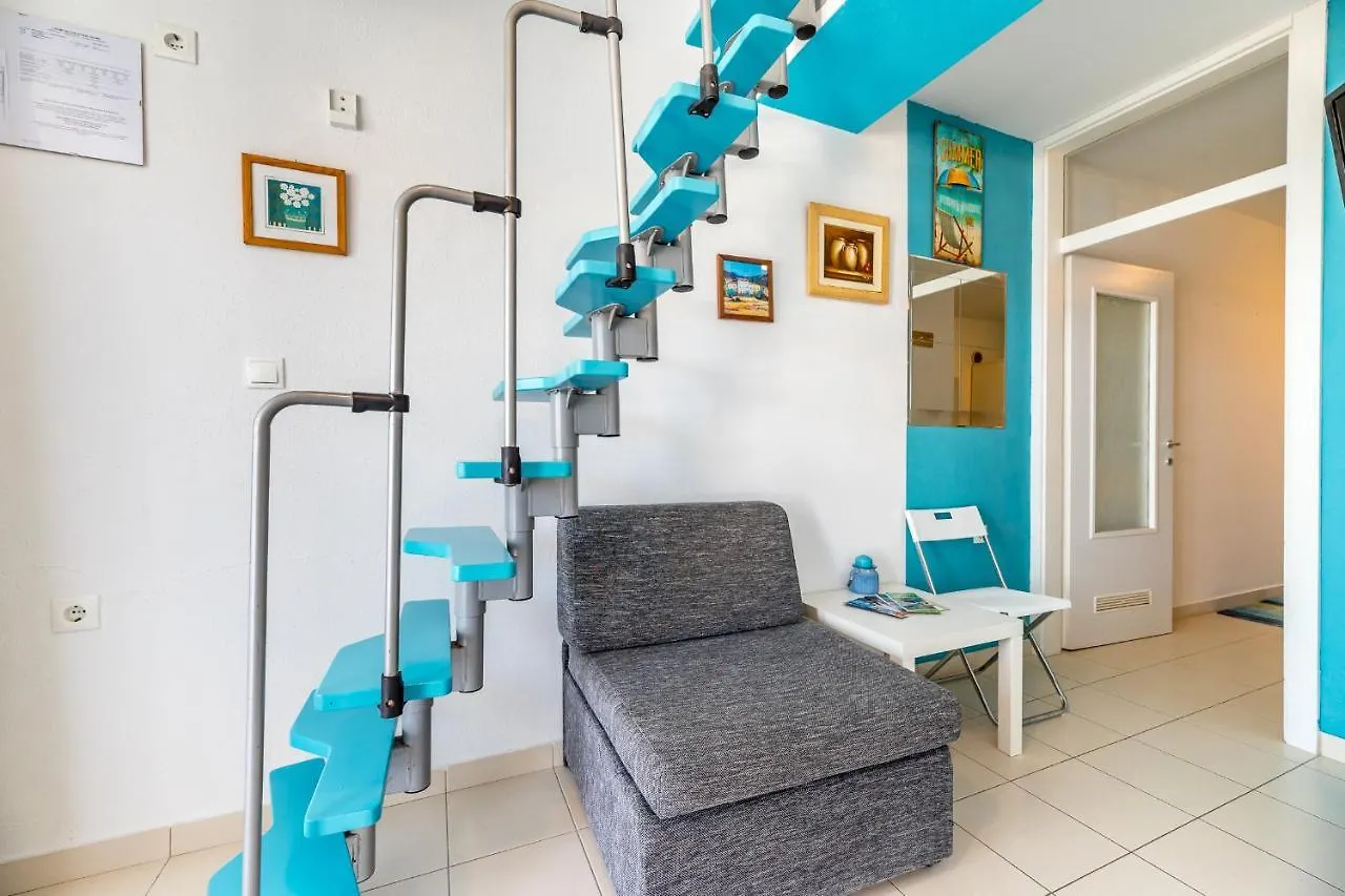 Apartment Beach Holiday Baska Croatia