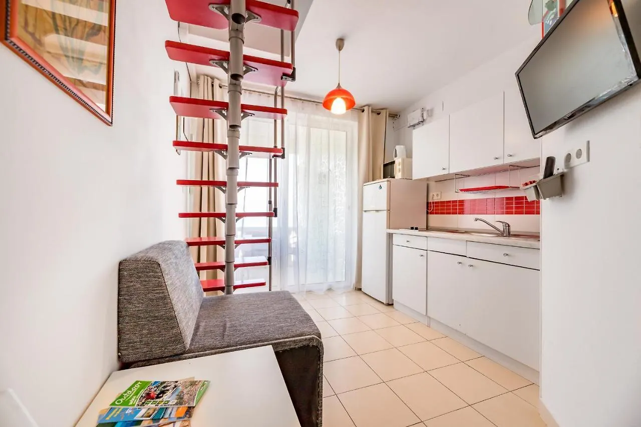 Apartment Beach Holiday Baska