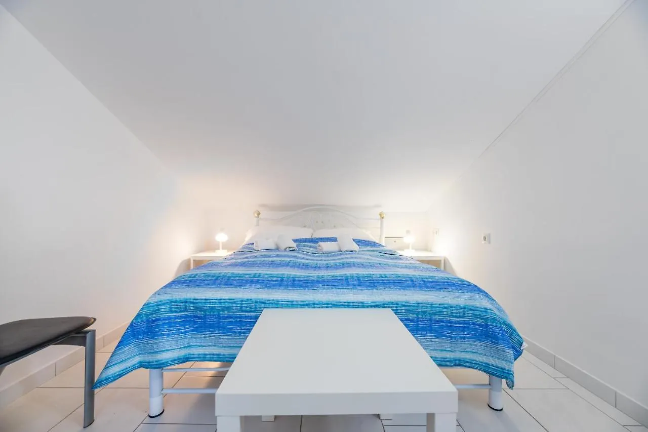 Apartment Beach Holiday Baska Croatia
